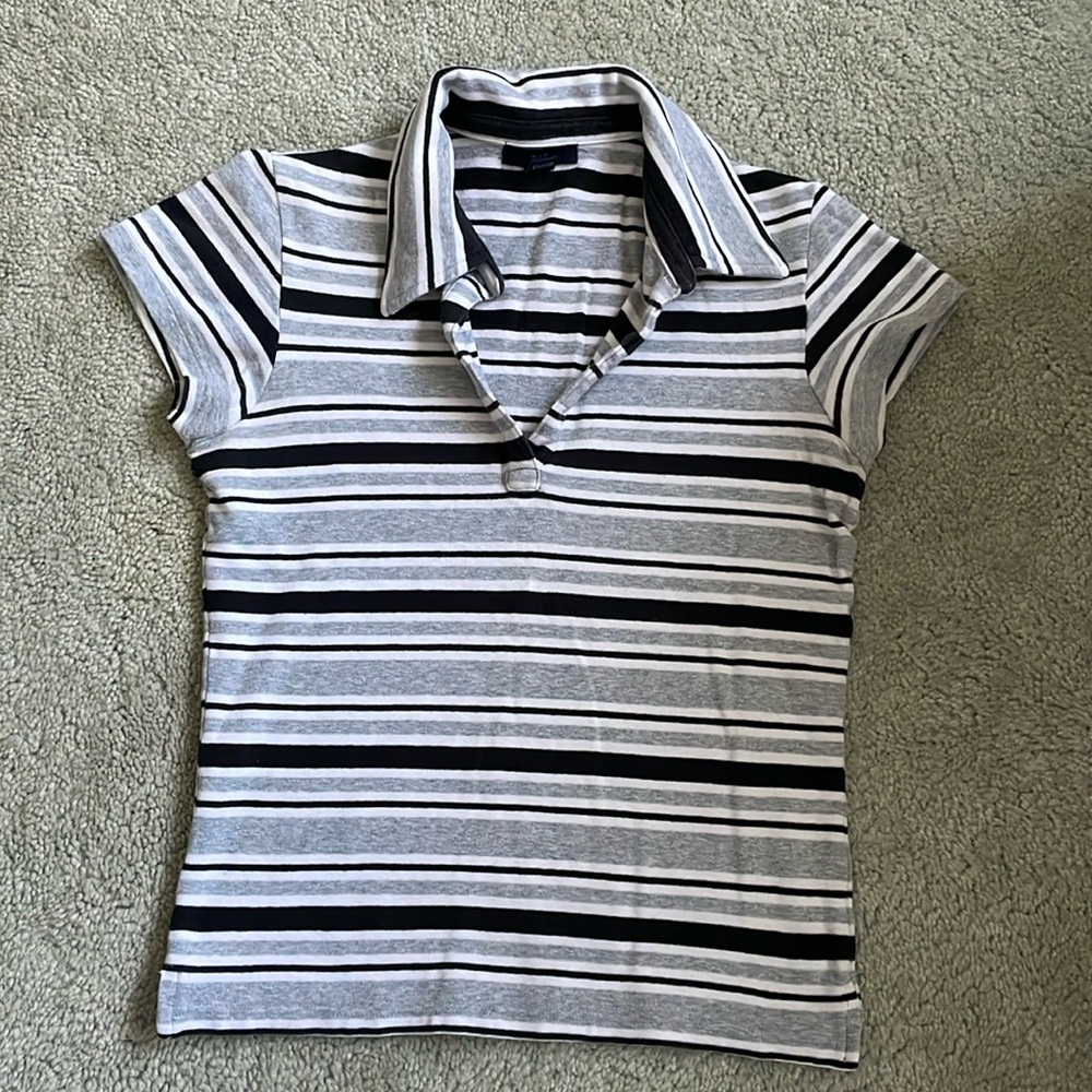 Gap stripped shirt small